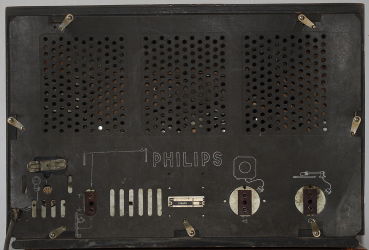 Philips 6-38A - widok z tyłu na ściankę