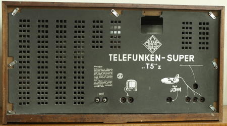 Telefunken T5Z - widok z tyłu na ściankę